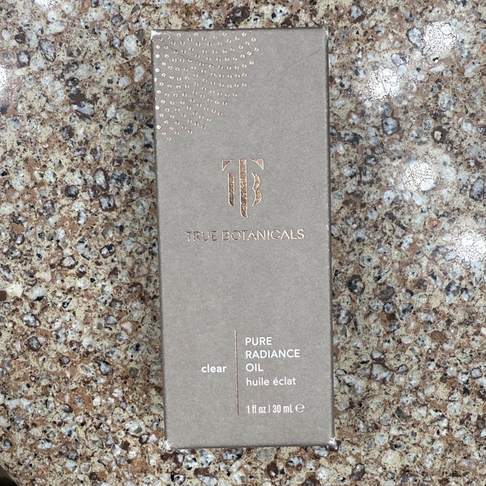 True Botanicals Clear Pure Radiance Oil
